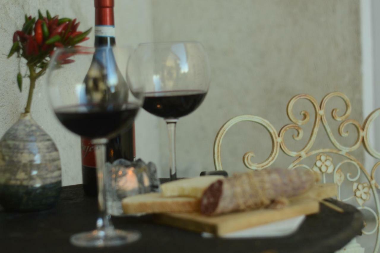 Langa 4 Love Apartment Novello Ngoại thất bức ảnh